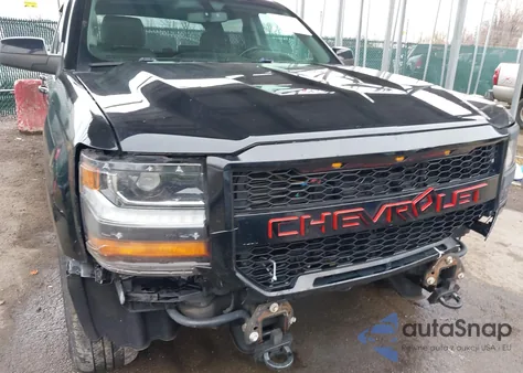 2017 Chevrolet Silverado 1500 2Lt z USA, uszkodzony, nr VIN 1GCUKREC2HF134651